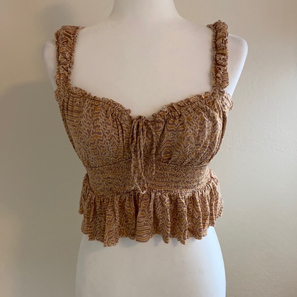 Urban Outfitters Ruffle Crop Top - Picture 1 of 4